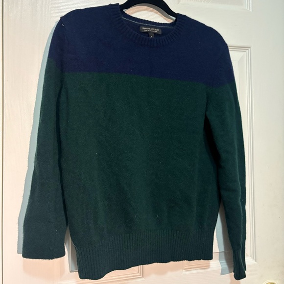 Banana Republic Wool Sweater - Picture 1 of 2